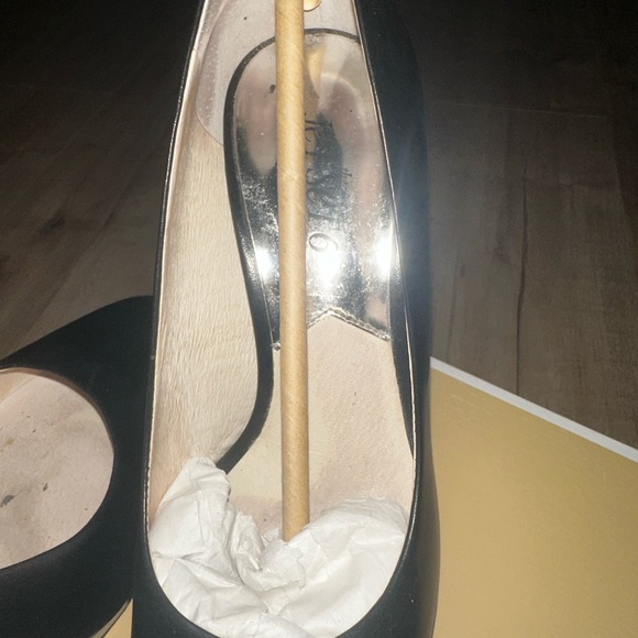 Michael Kors leather heels - Picture 5 of 10